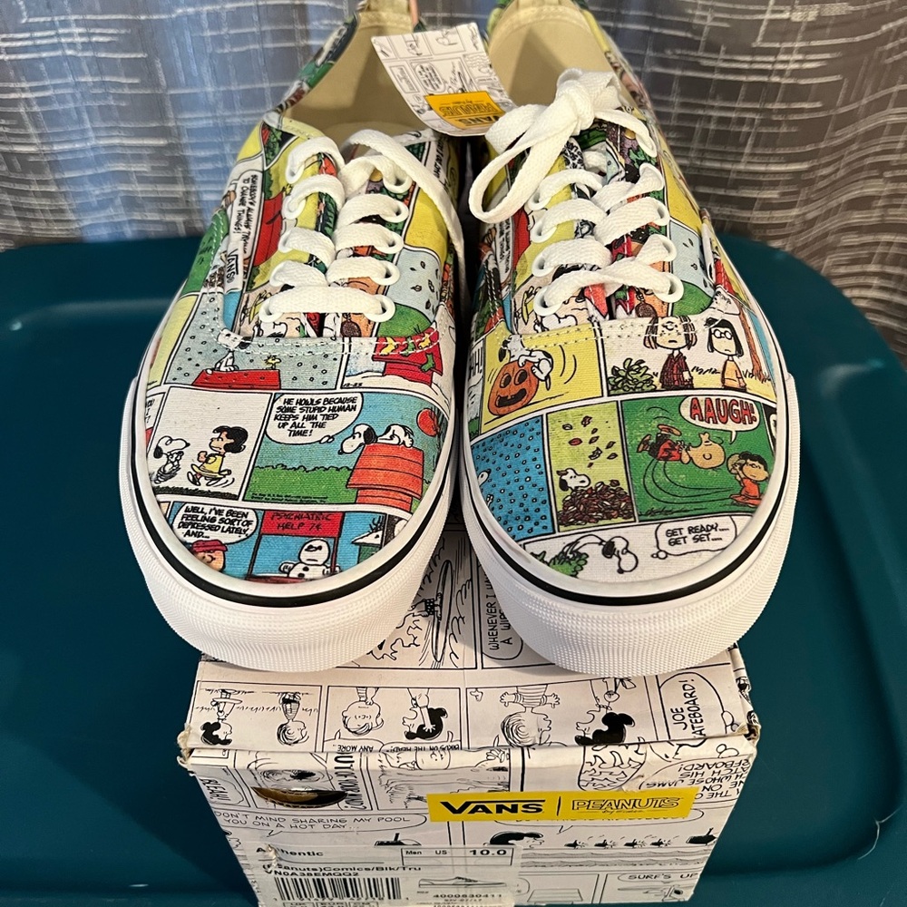 Vans Peanuts Comic Strip Sneakers NWT